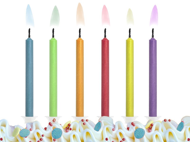 Fødselsdagslys med farvet flamme